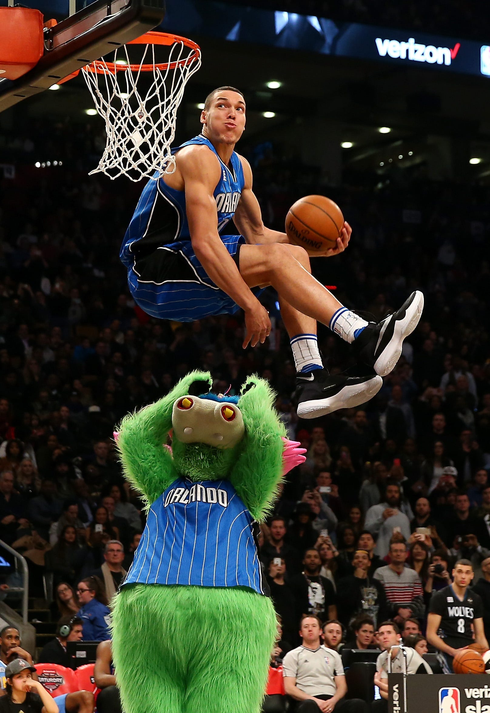 aaron gordon dunk
